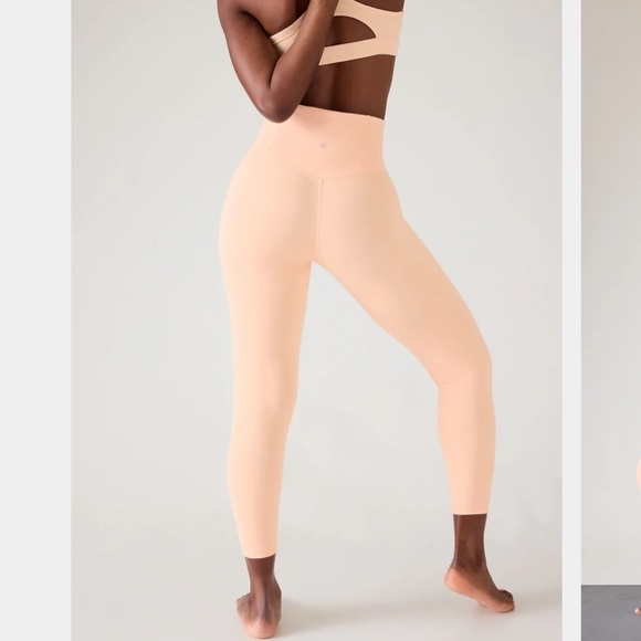 Athleta Ultra High Rise Elation 7/8 Tight Carnation Peach - Size Small - Picture 3 of 12